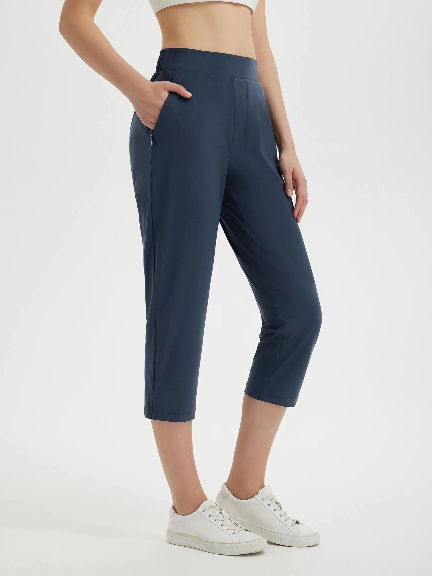 Women's 20" High-Waisted Cropped Golf Pants - Image 9