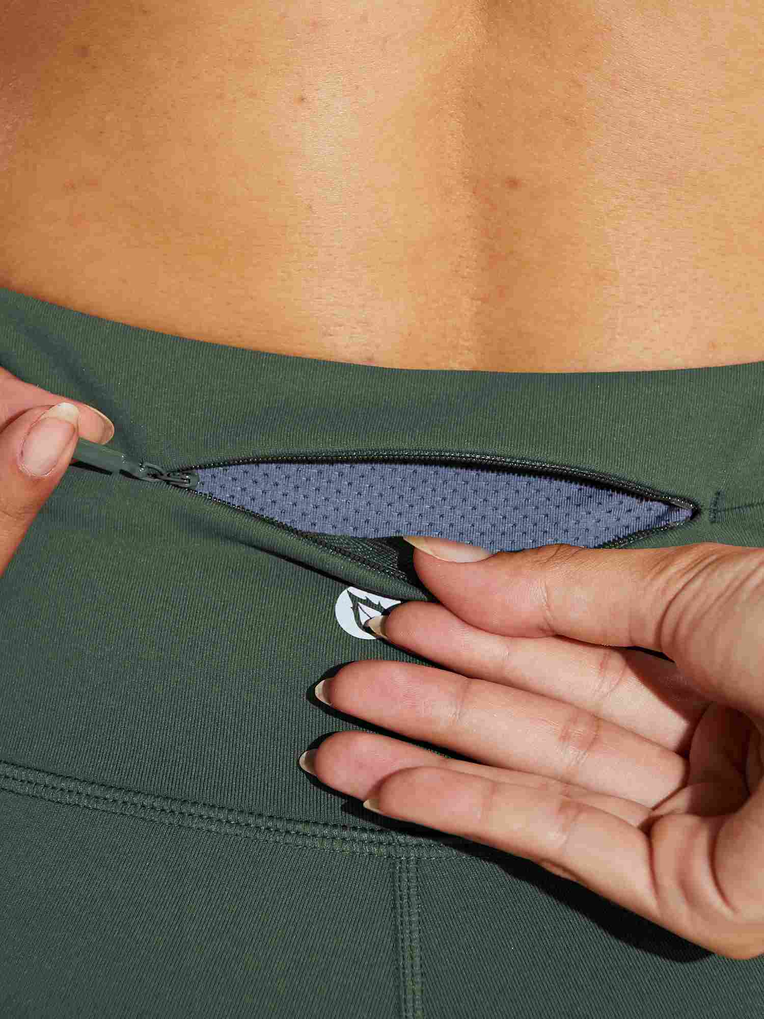 Laureate Thermal Zipper Pocket leggings - Image 43