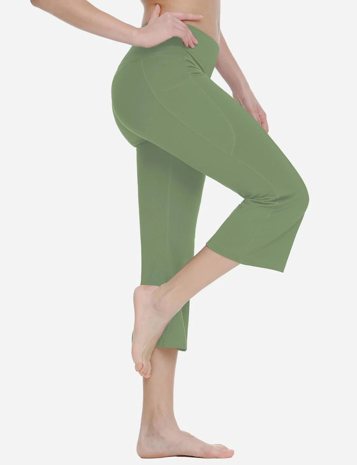 Laureate Women's Flare Capris - Image 23