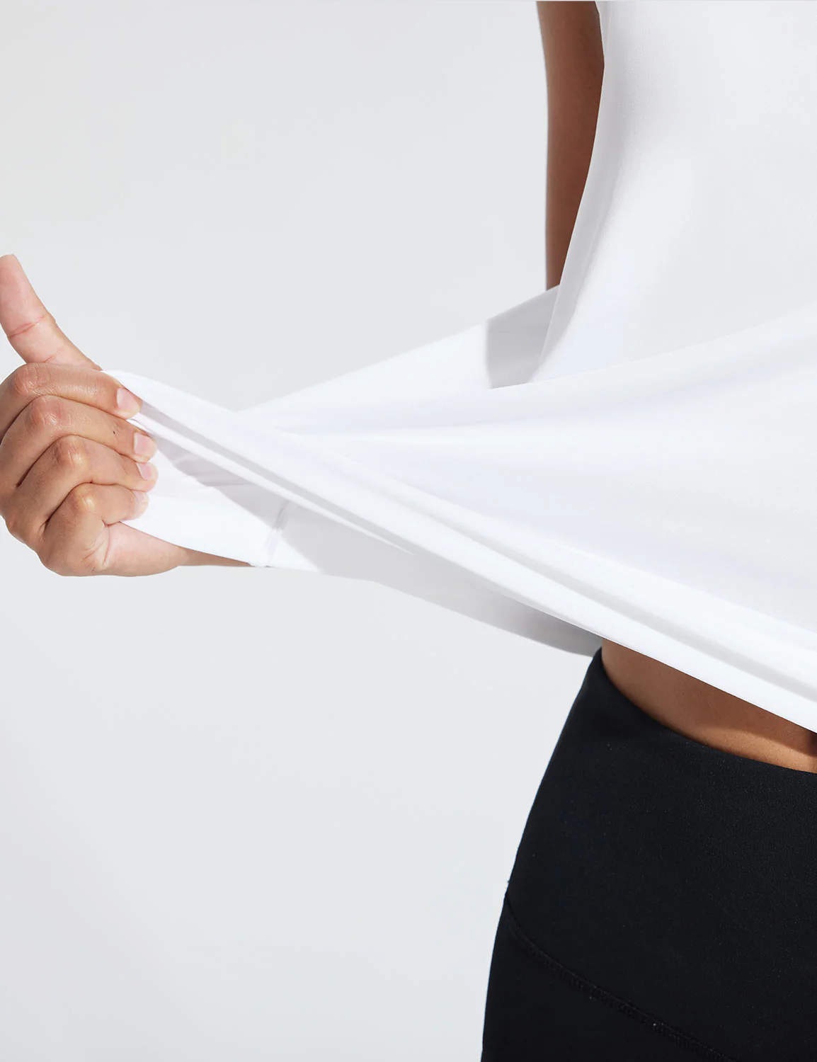 Laureate Neck-Length Tank Top - Image 5
