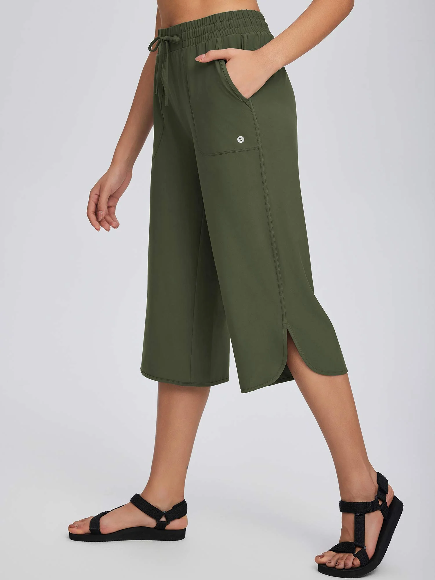 Laureate Trail UPF 50+ Wide Leg Capris - Image 30