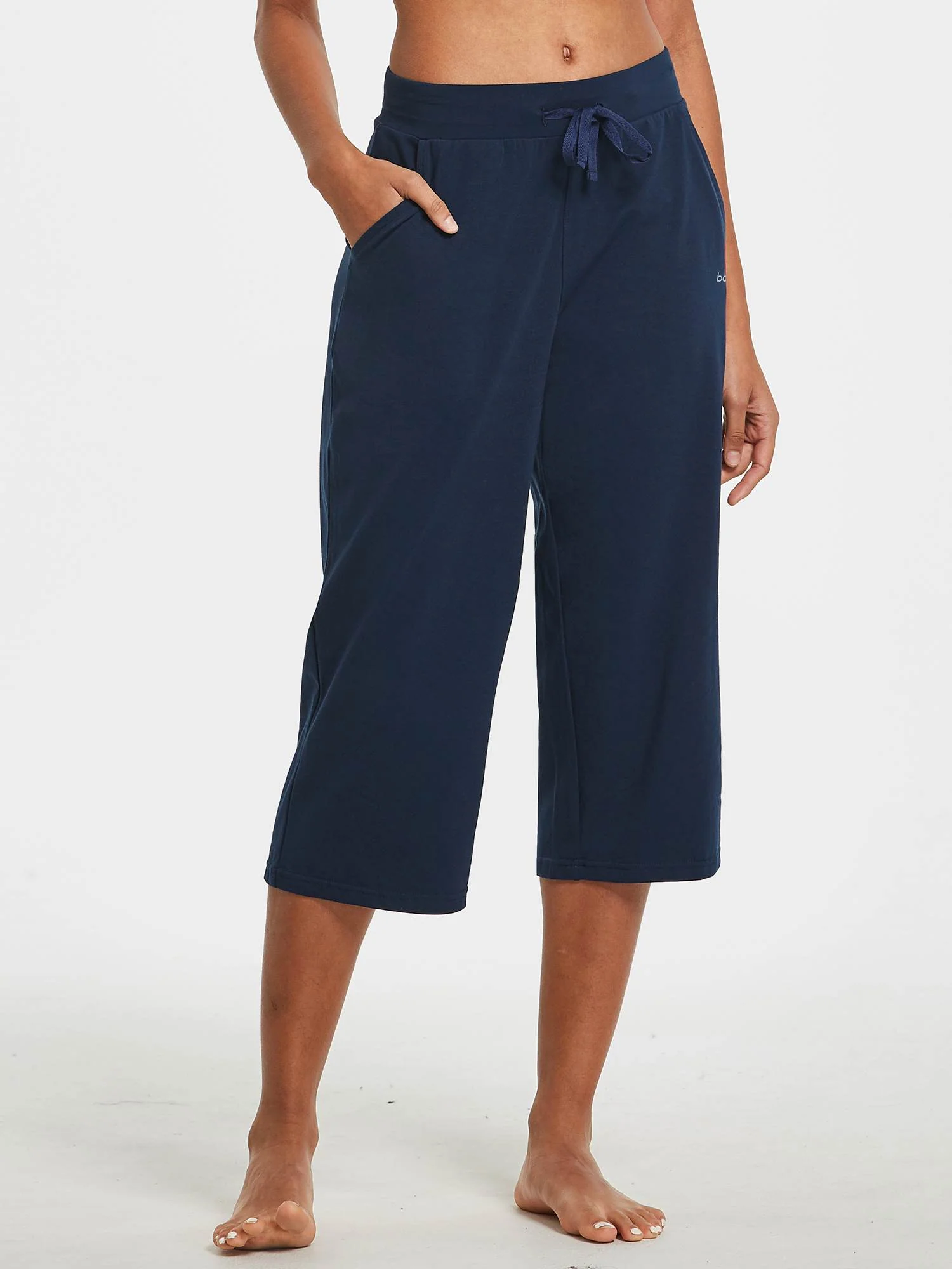 Women's Lightweight Wide-Leg Cotton Capri Pants - Image 14