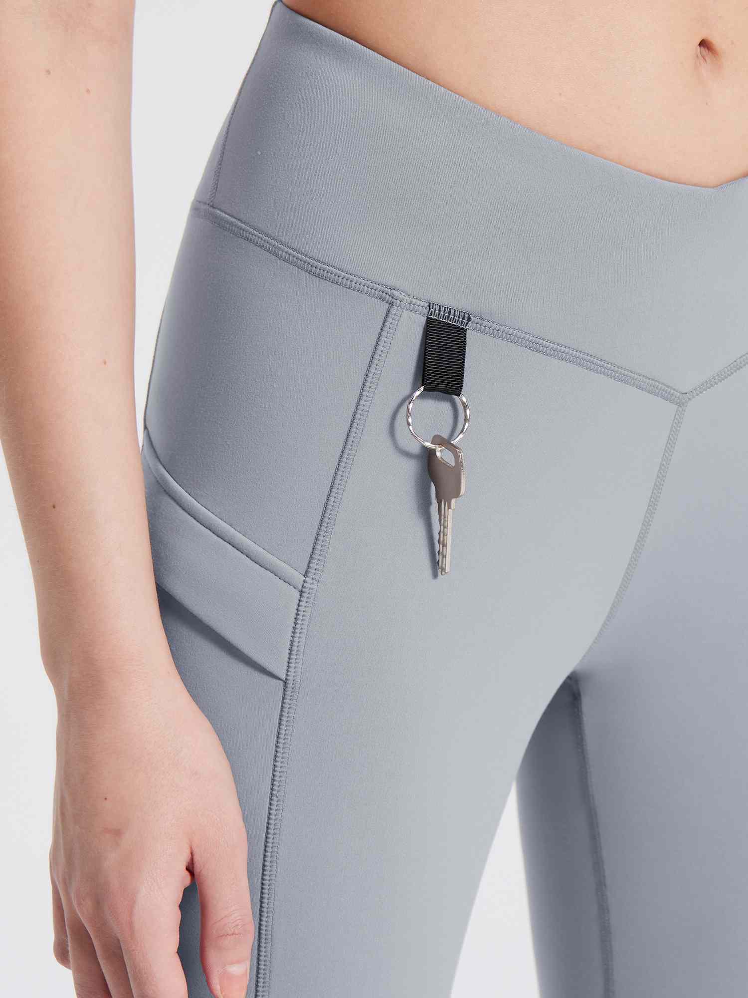 Fleece-Lined Multi-Pocket Hiking Leggings - Image 15
