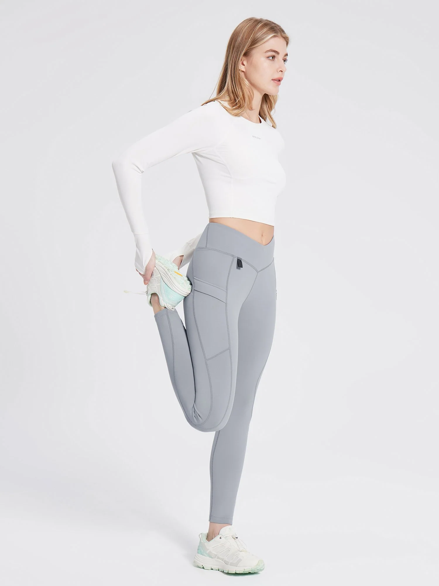 Fleece-Lined Multi-Pocket Hiking Leggings - Image 21