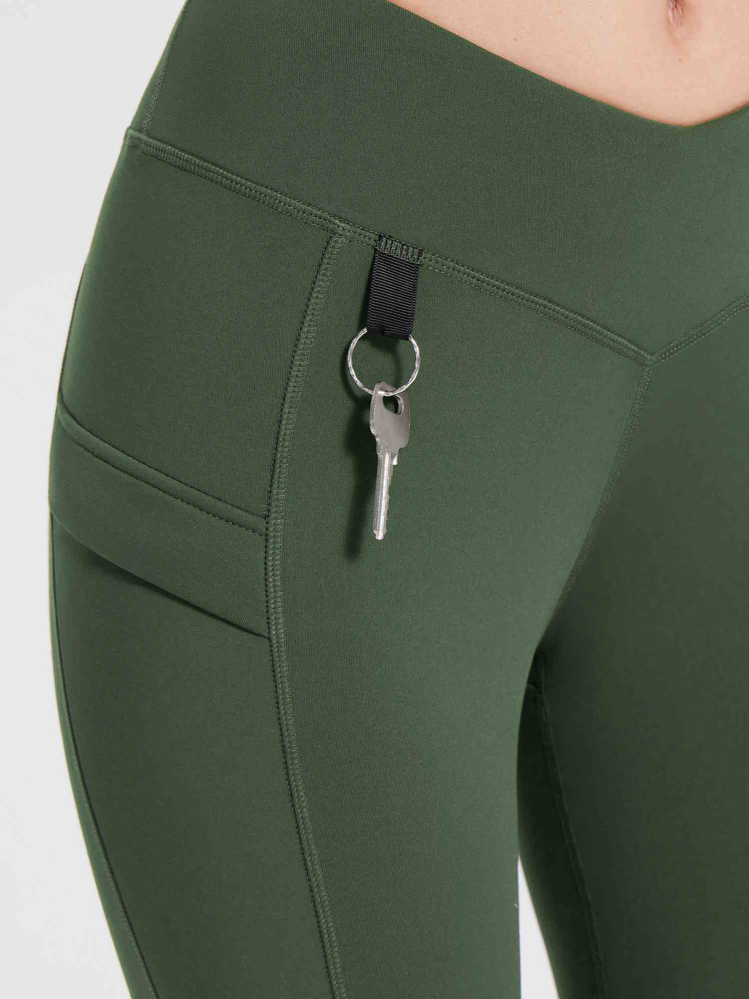 Fleece-Lined Multi-Pocket Hiking Leggings - Image 3