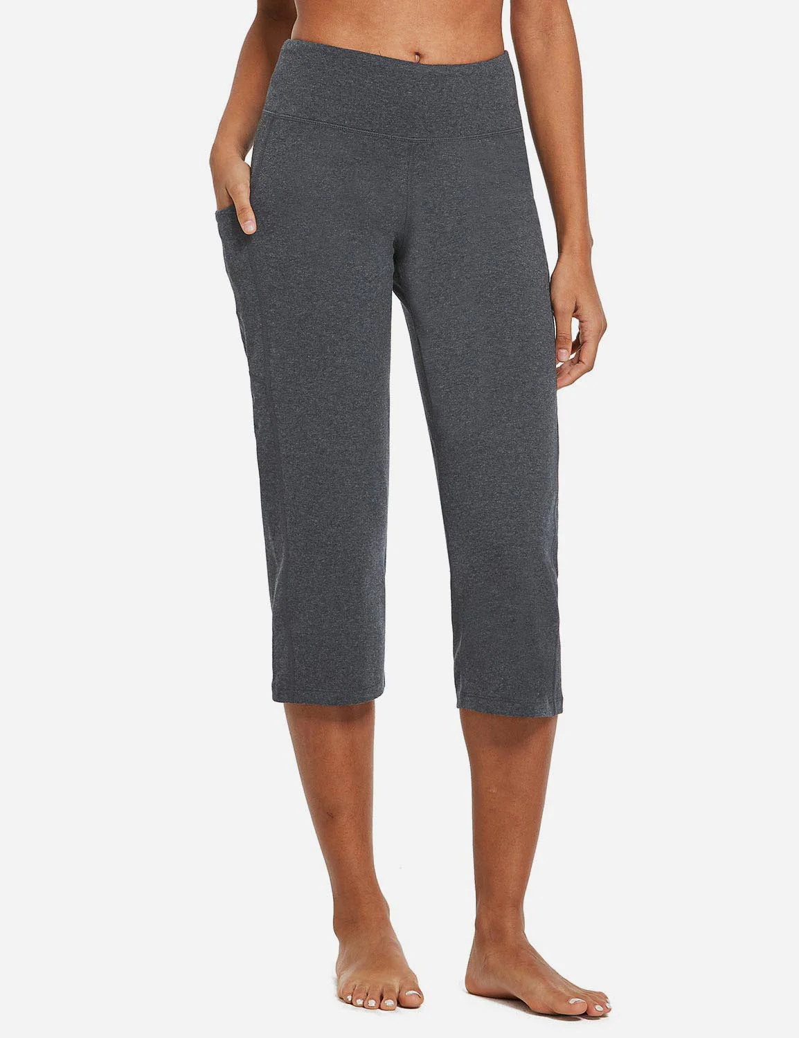 Laureate Cropped Sweatpants - Image 5