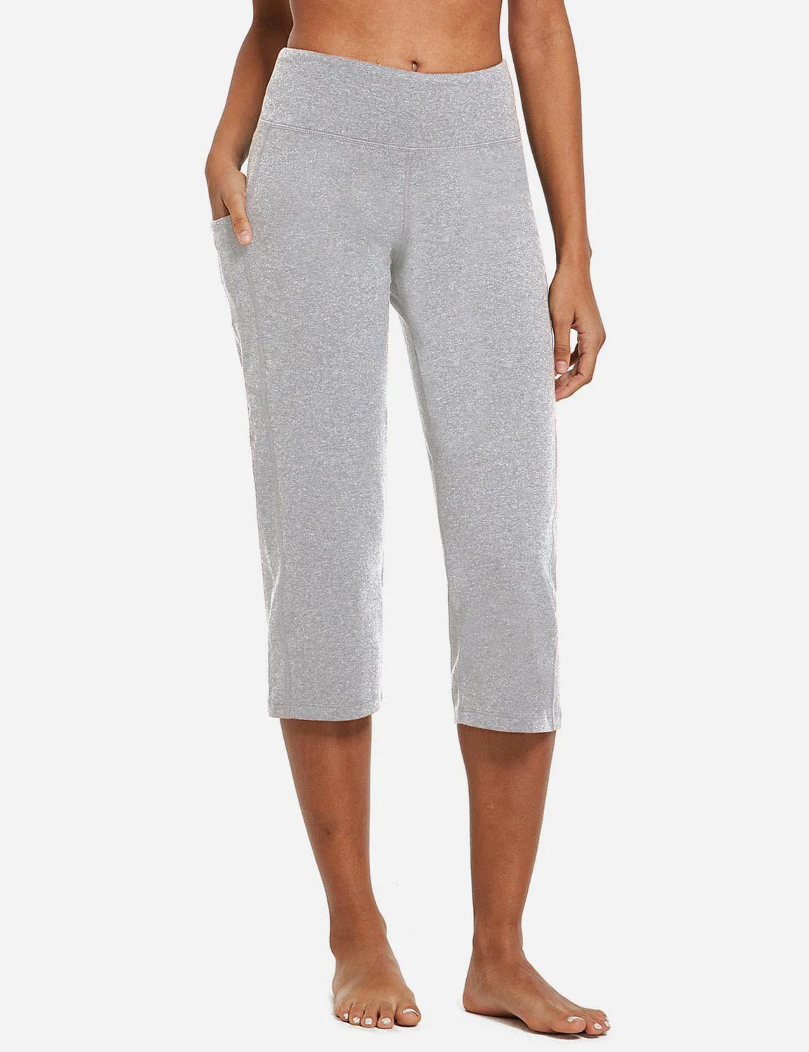 Laureate Cropped Sweatpants - Image 9