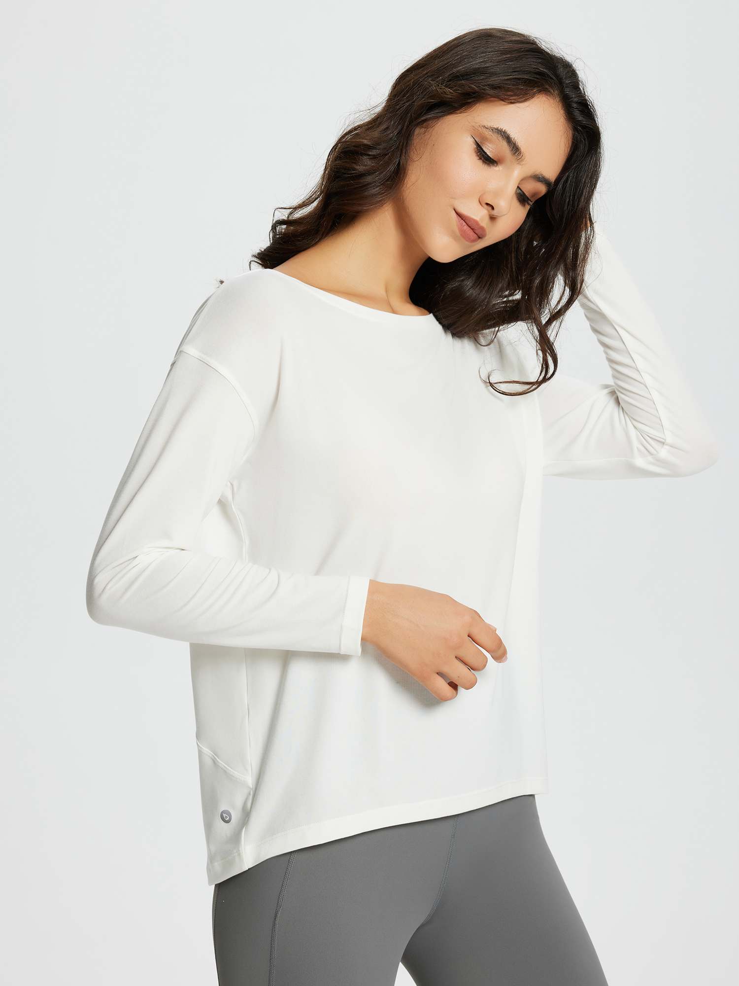 Women's Long-Sleeve Workout T-Shirt - Image 7