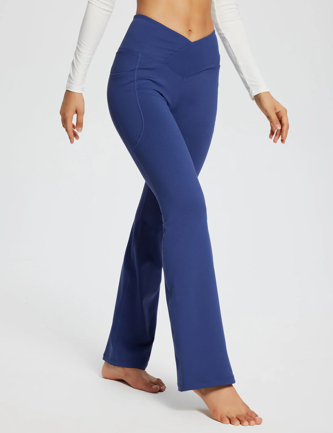 Laureate Women's 29" Crossover High-Waisted Flare Yoga Pants - Image 9