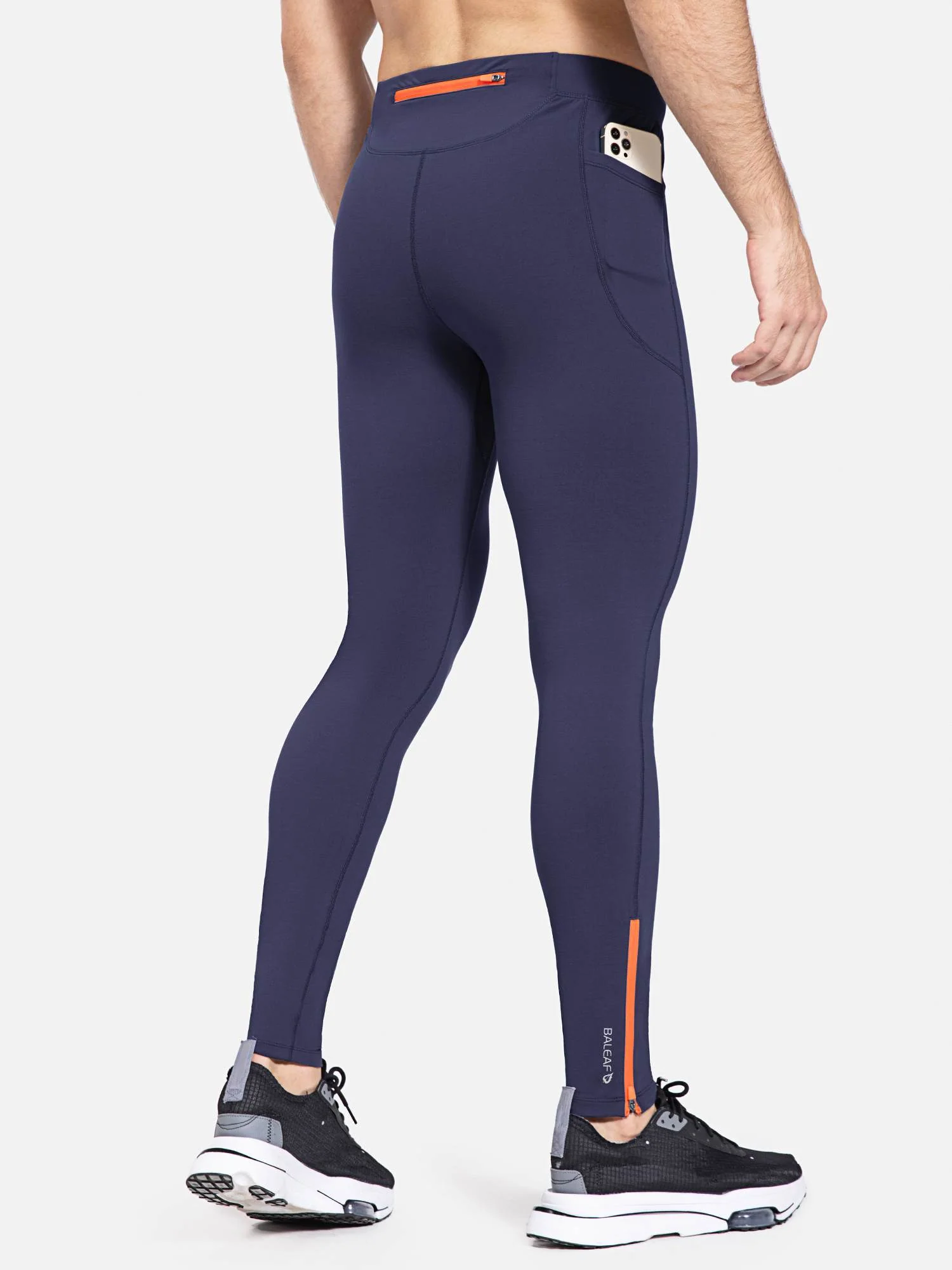 Men's Fleece-Lined Water-Resistant Running Tights - Image 21