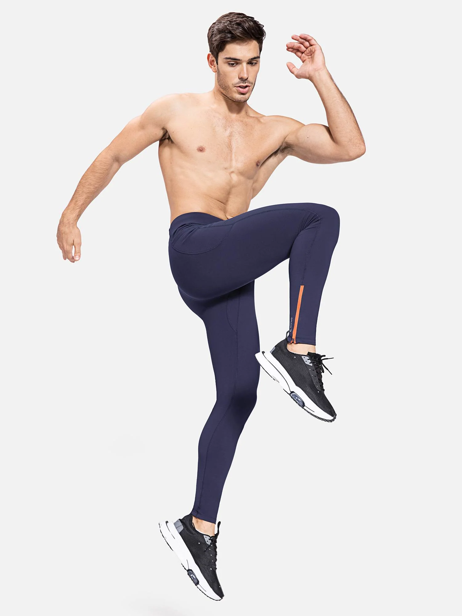 Men's Fleece-Lined Water-Resistant Running Tights - Image 24
