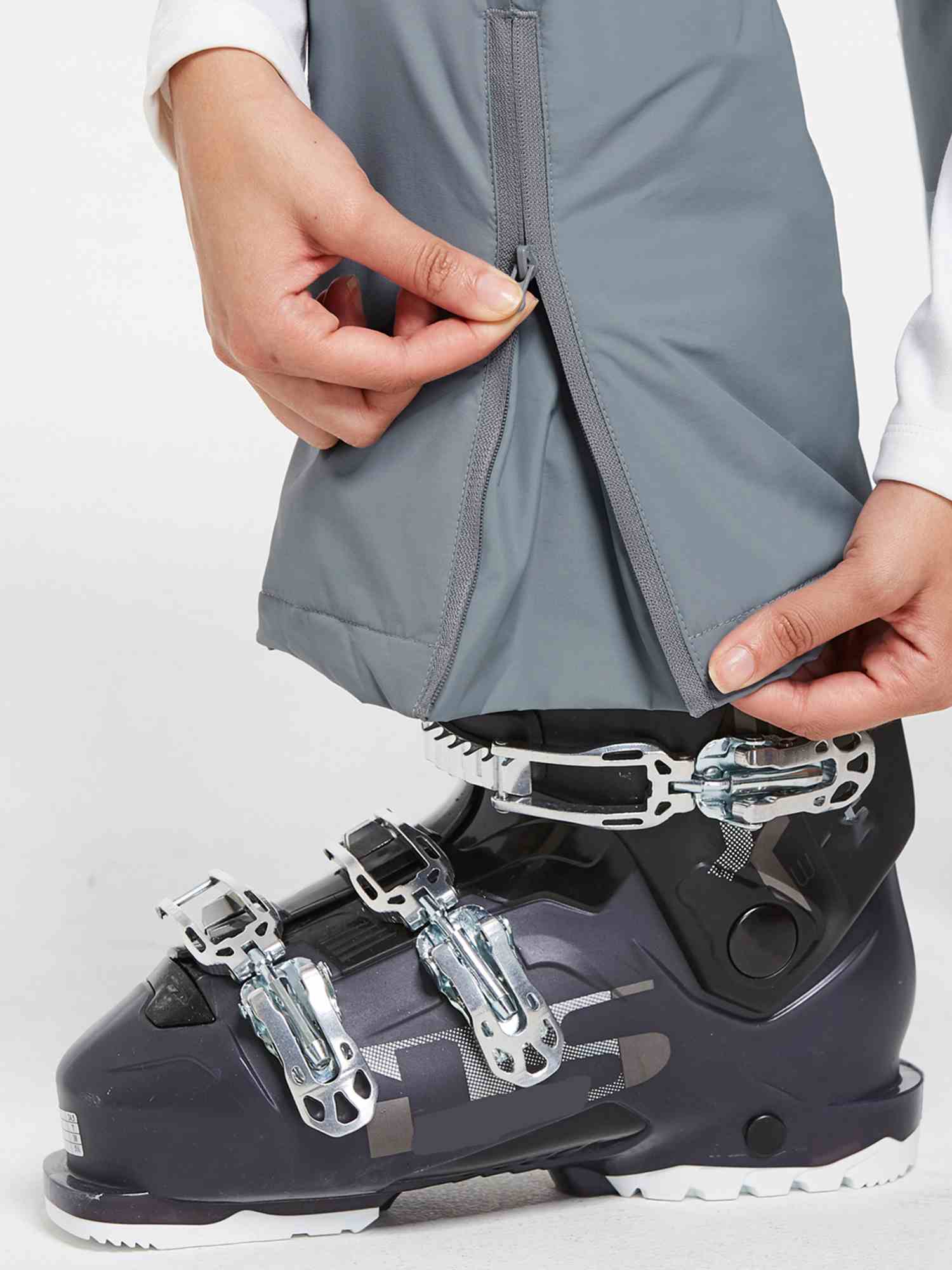 Outdoor Ski Bib Pants with Adjustable Straps - Image 10