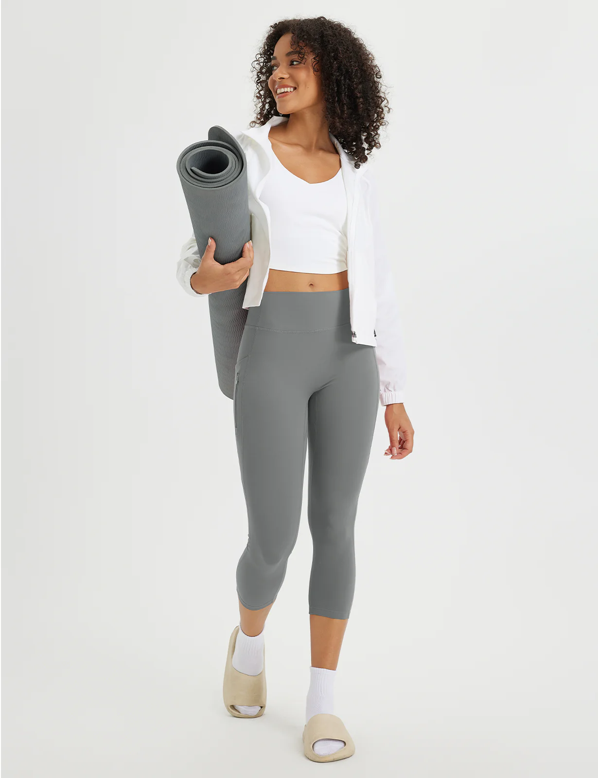 Women's 21" High-Waisted Capris - Image 14