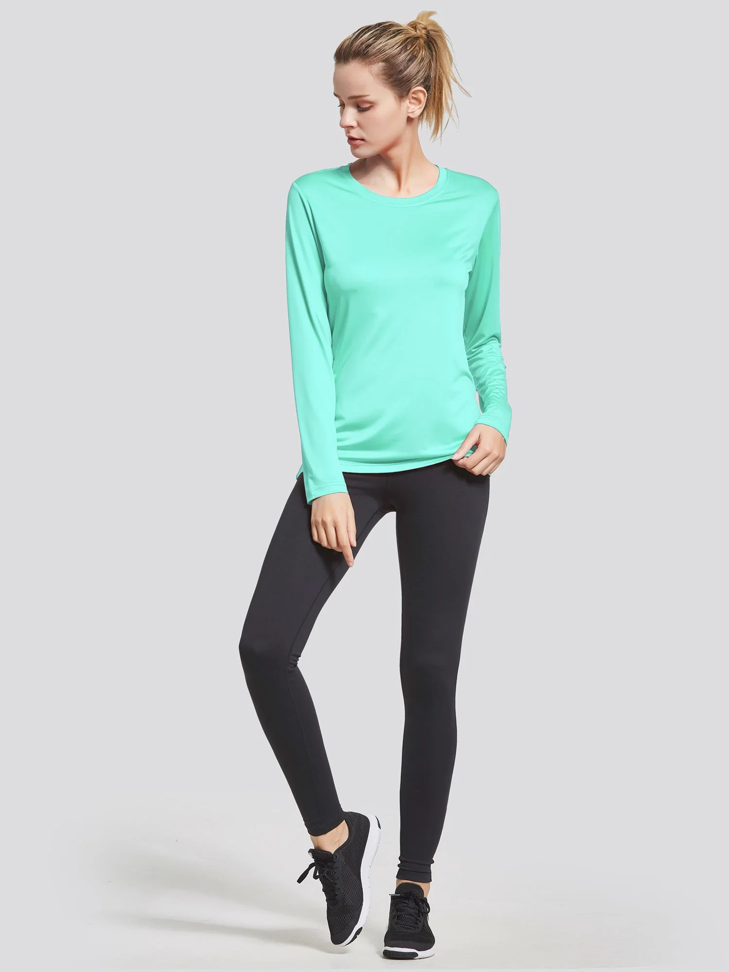 Women's UPF 50+ Long-Sleeve Quick-Dry Running Shirt - Image 18