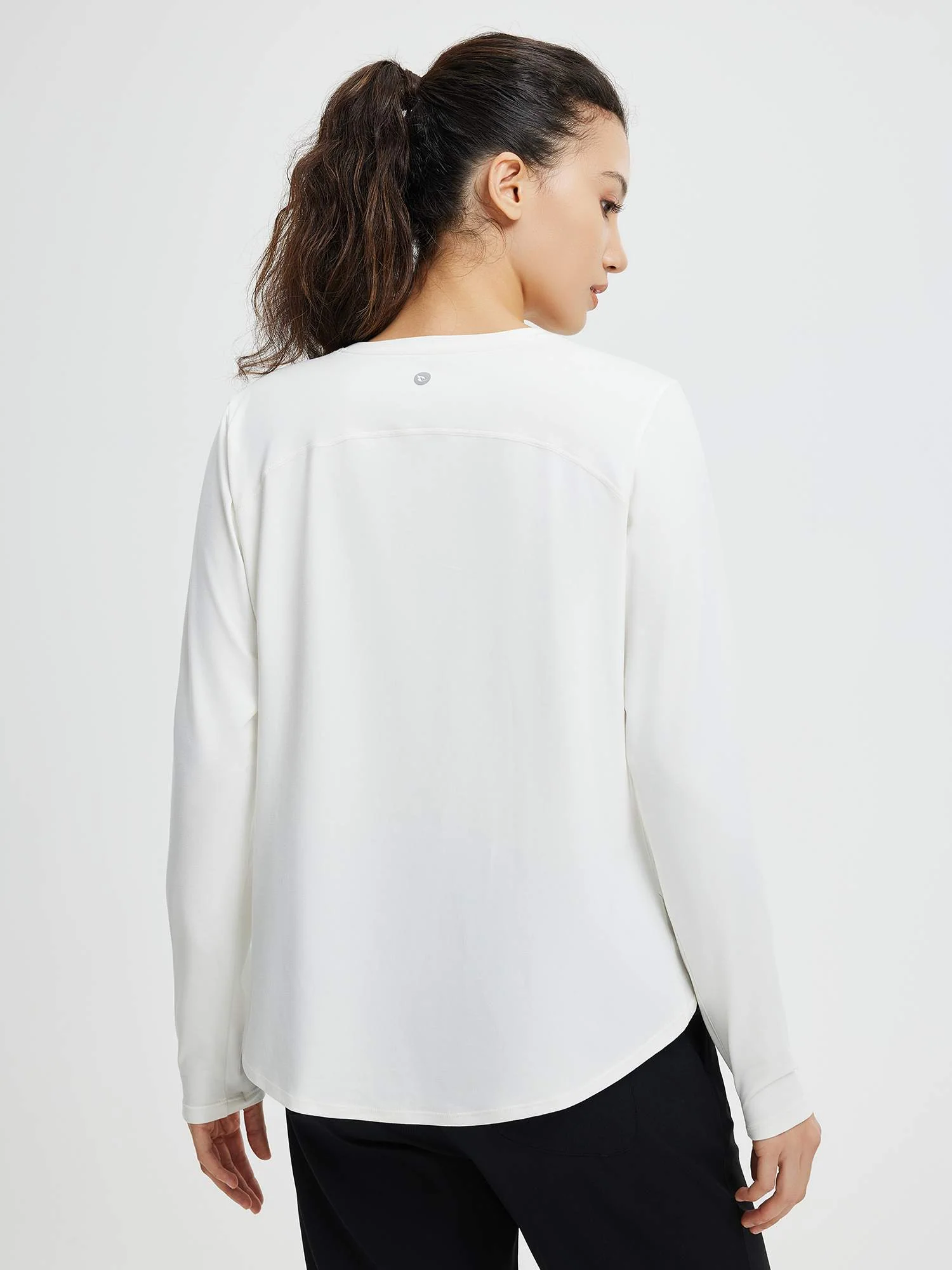 Running Cross Hem Long-Sleeve T-Shirt - Image 13