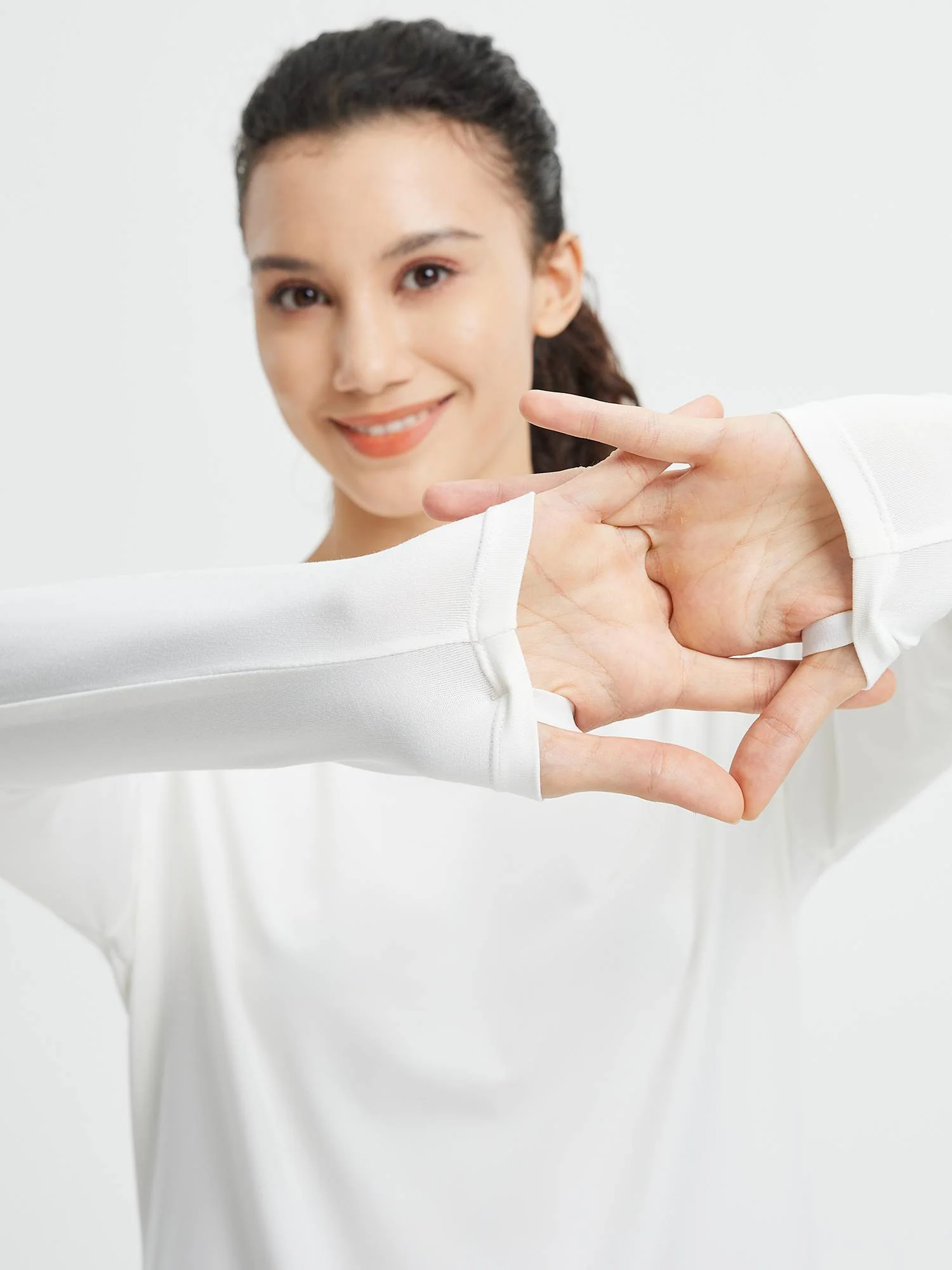 Running Cross Hem Long-Sleeve T-Shirt - Image 16