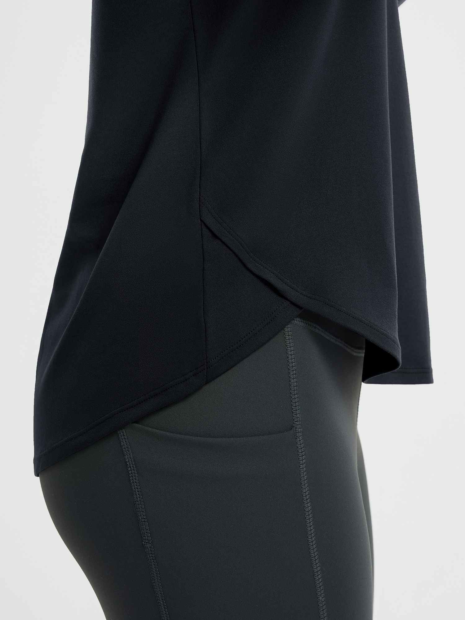 Running Cross Hem Long-Sleeve T-Shirt - Image 21
