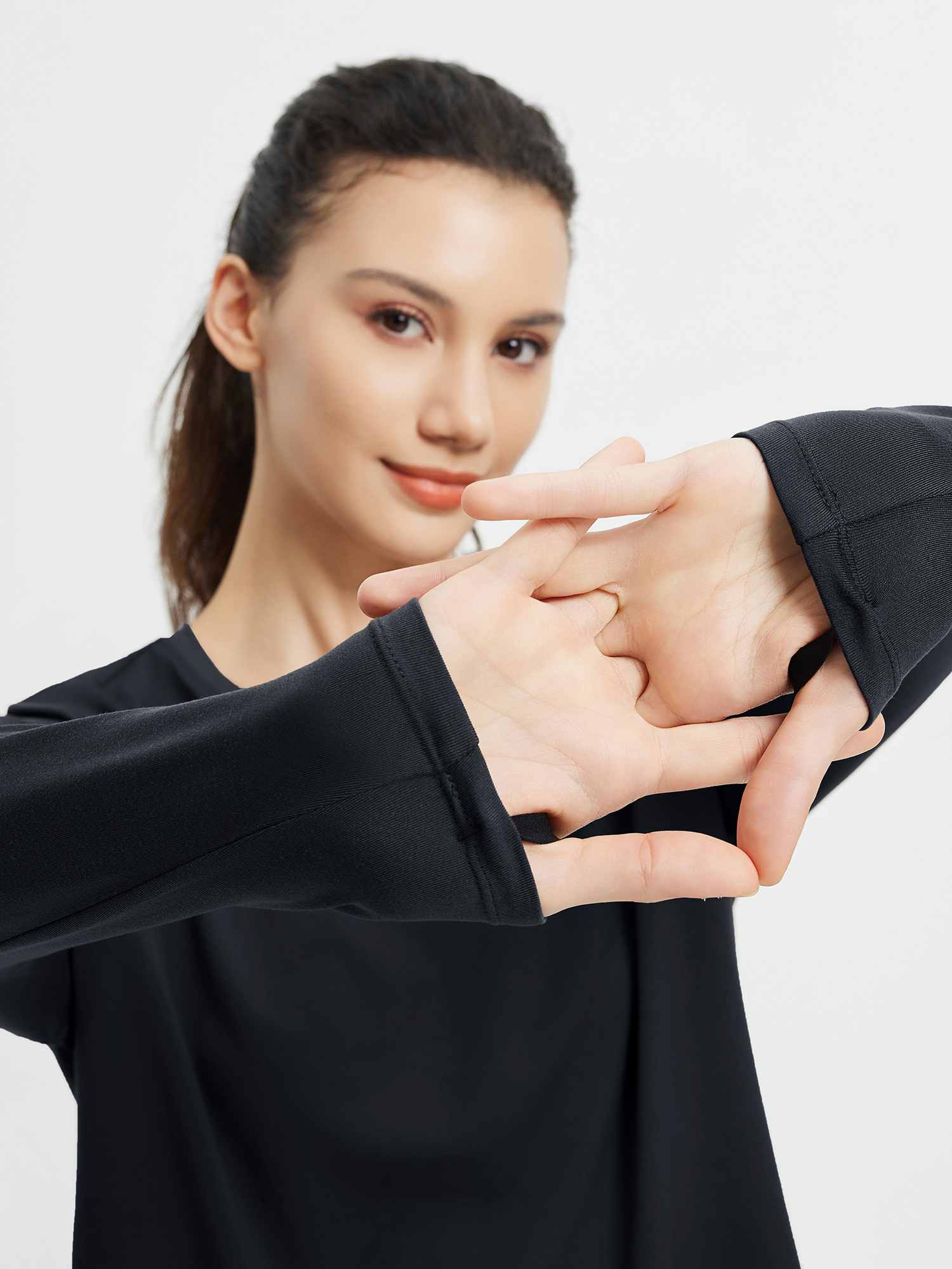 Running Cross Hem Long-Sleeve T-Shirt - Image 23