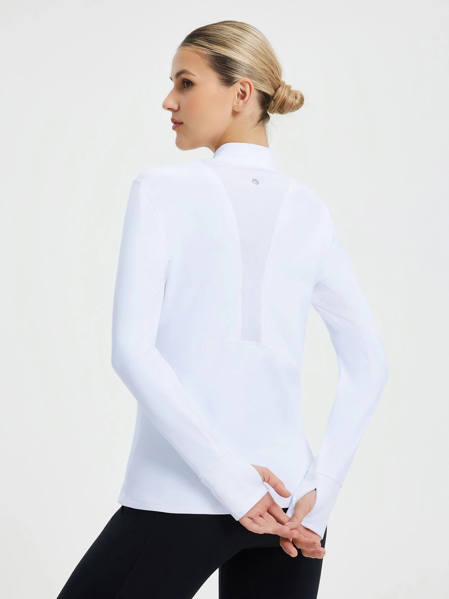 Skiing Fleece Pullover Base Layer - Image 15