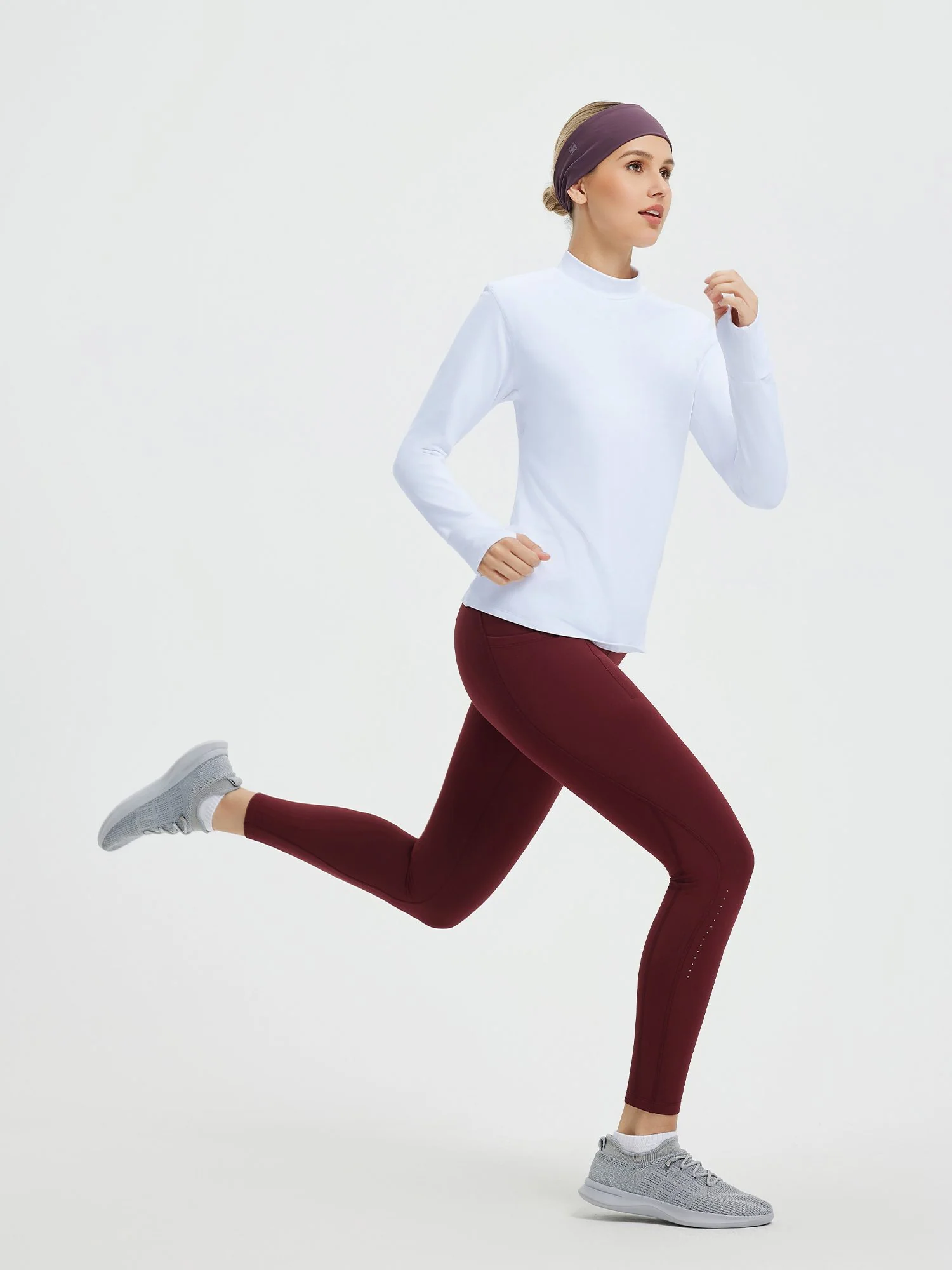 Skiing Fleece Pullover Base Layer - Image 18