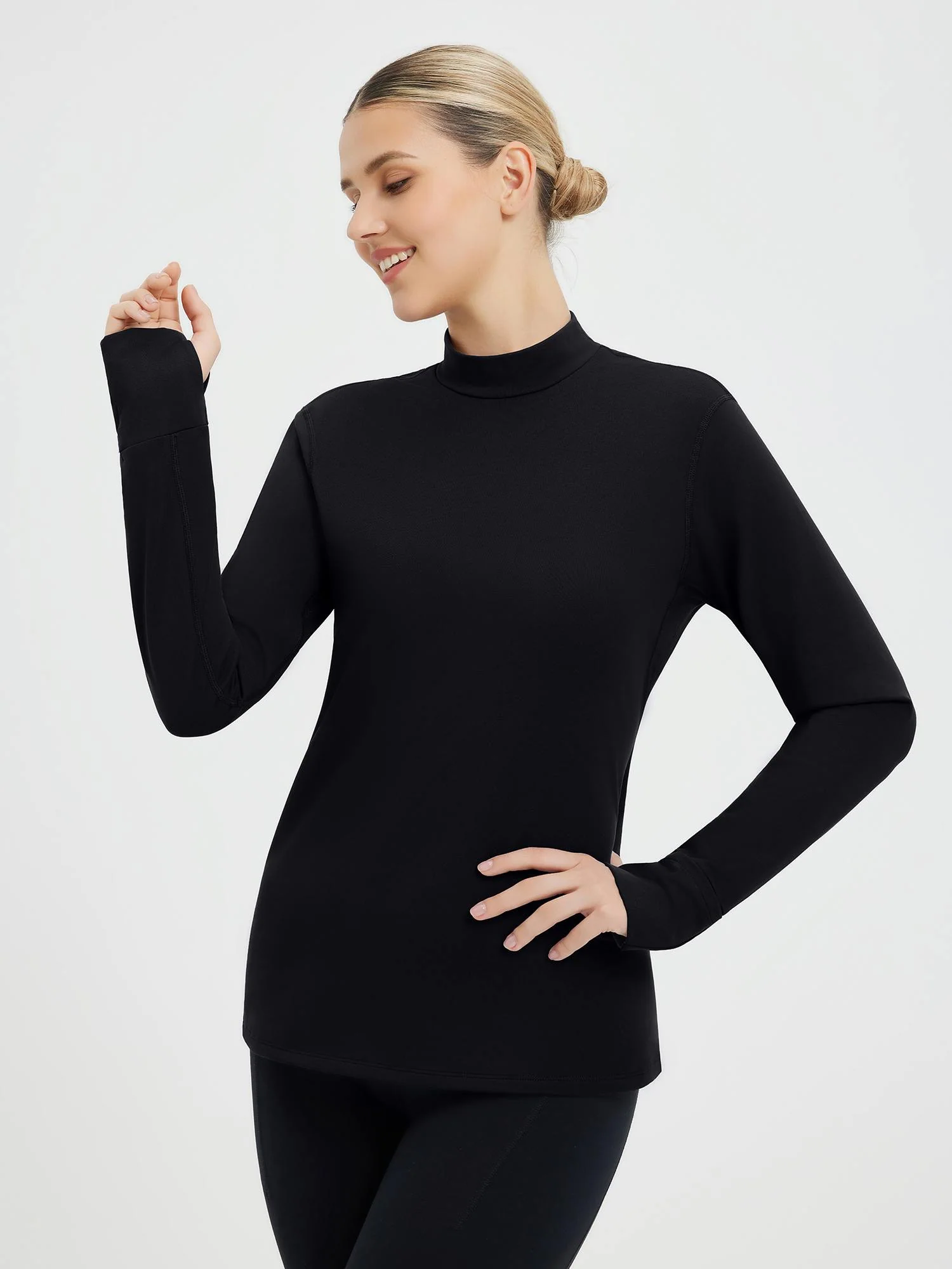 Skiing Fleece Pullover Base Layer - Image 6