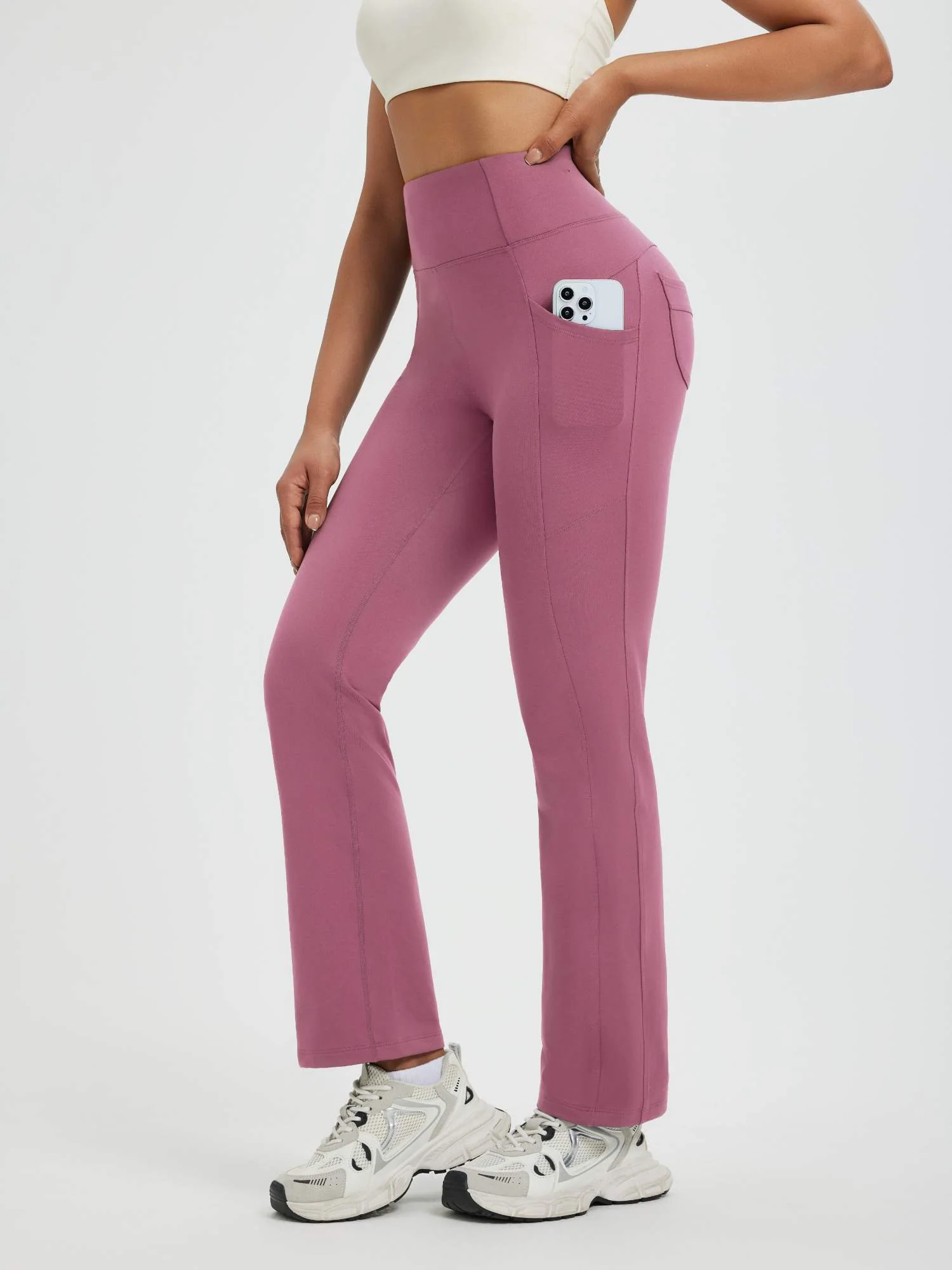 Women’s Running Boot-Cut Fleece Straight-Leg Pants - Image 3