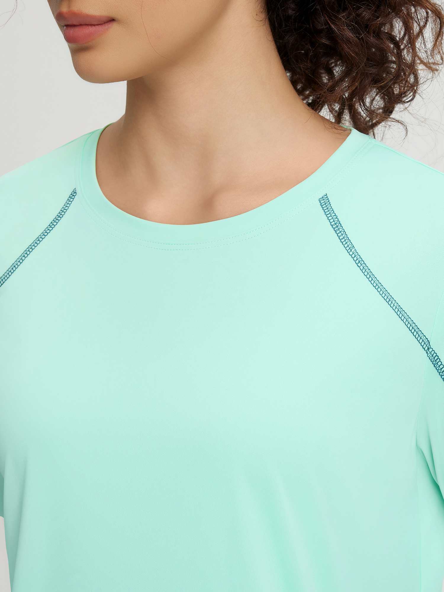 Baleaf UPF 50+ Stretchy Short-Sleeve Shirt - Image 10